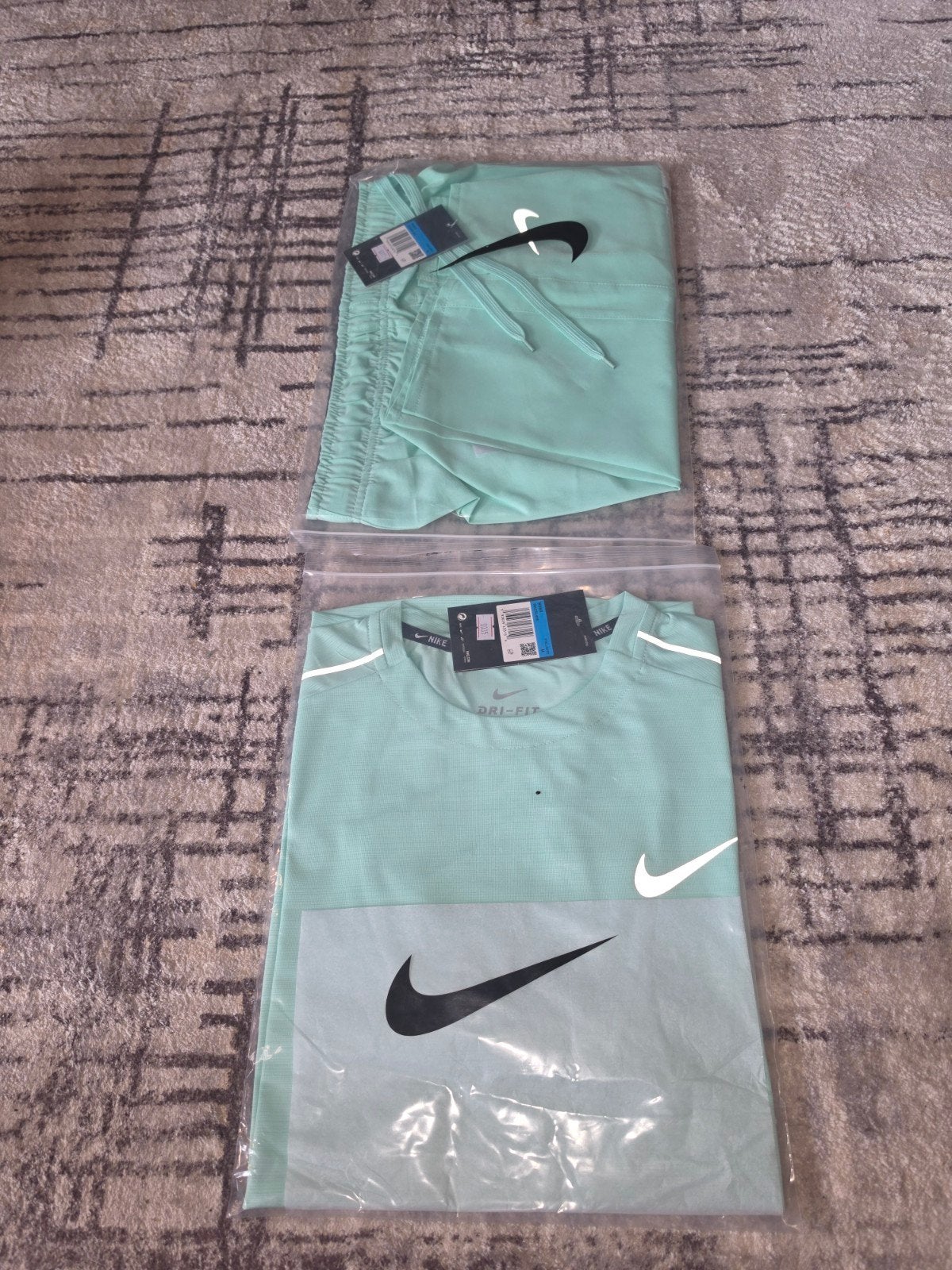 Nike running taille M Neuf, Envoi, Comme neuf, Taille 48/50 (M)