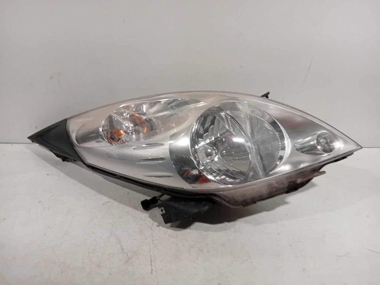 Koplamp rechts Chevrolet Spark, Autos : Pièces & Accessoires, Onderdelen@venauto.nl, Van der Ven Autorecycling B.V., Ettenseweg 76, 4706 PB Roosendaal, The Netherlands