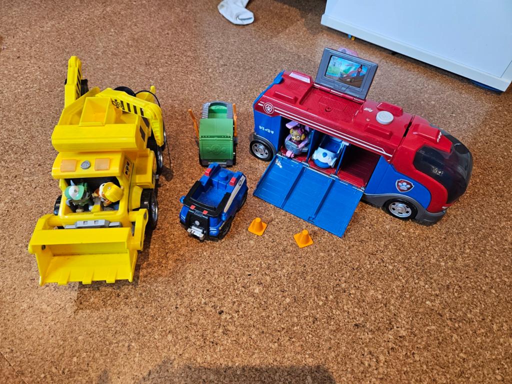 Paw patrol bus en graafmachine, Kinderen en Baby's, Ophalen, Gebruikt