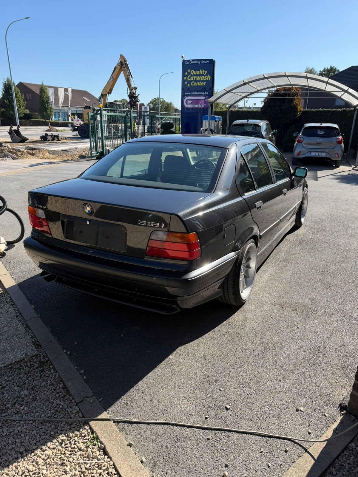 Bmw 318i benzine oldtimer al gekeurd voor verkoop, foto 3