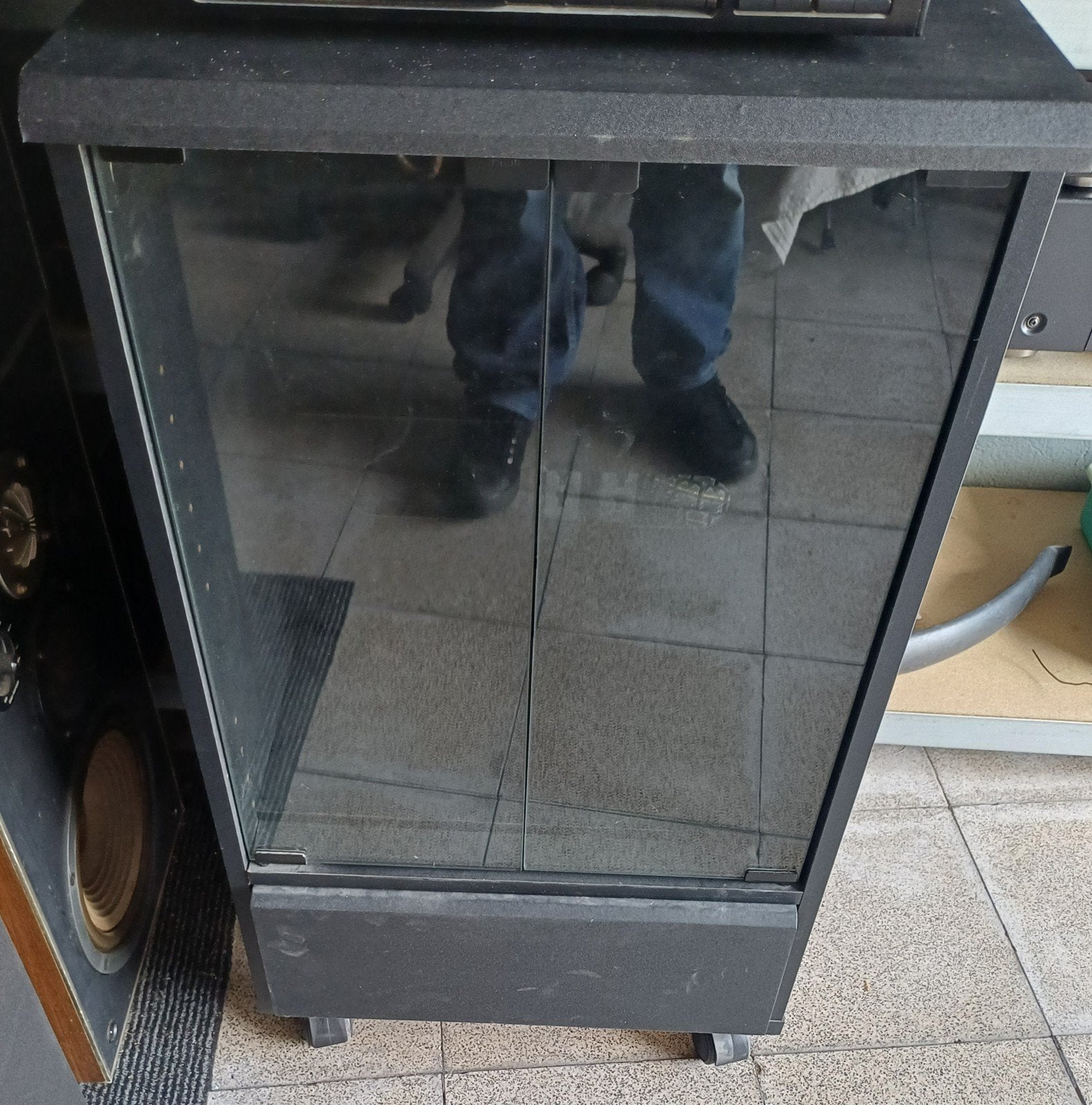 Stereo meubel - zwart, Huis en Inrichting, Kasten |Televisiemeubels, Ophalen, Gebruikt