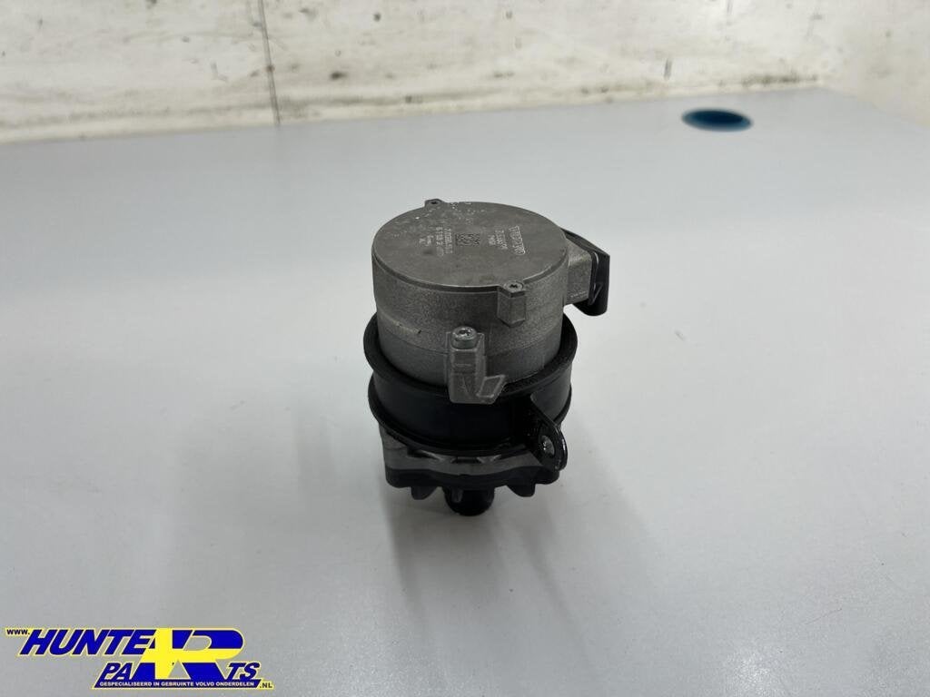 Koelvloeistofpomp Volvo XC90 II 2.0 T8 ('14-'22) 31338399, Gebruikt, Ophalen of Verzenden, Volvo, Volvo