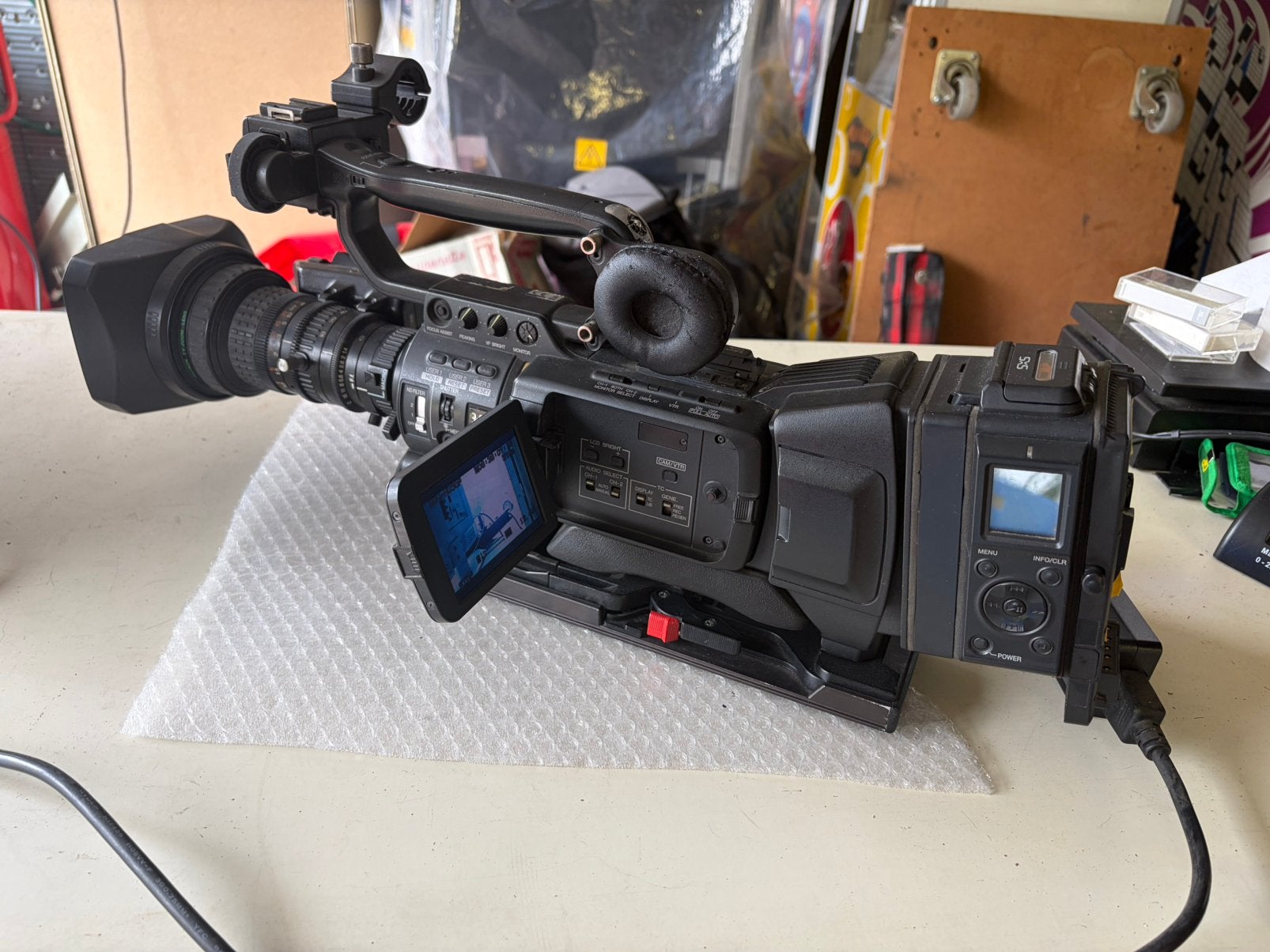 JVC GY-HD201E + Objectif Fujinon + Enregistreur SxS + Acc, TV, Hi-fi & Vidéo, Full HD, Enlèvement ou Envoi, JVC, Caméra