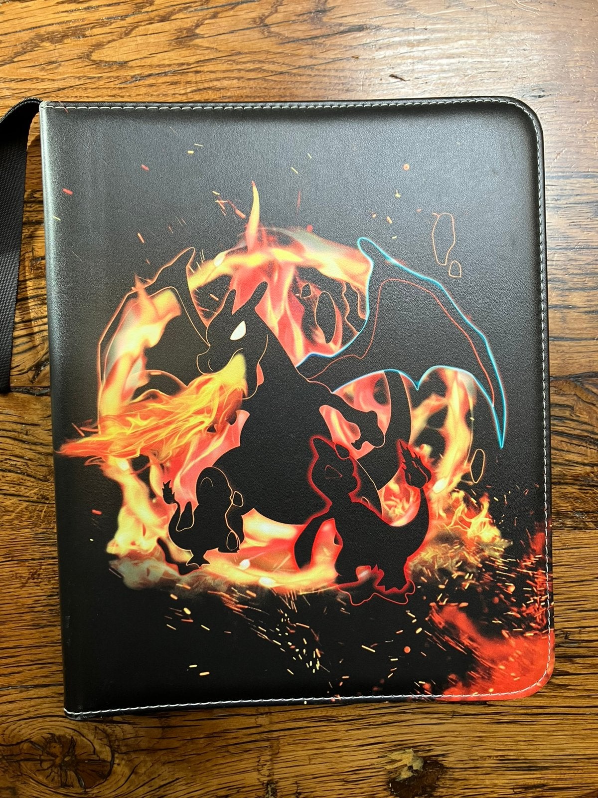 Pokémon Charizard 3-ring binder (51x18), Ophalen of Verzenden, Gebruikt