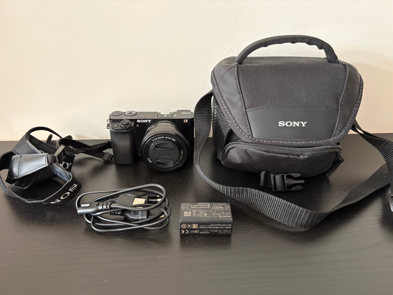 Sony alpha 6000, Audio, Tv en Foto, Ophalen, Zo goed als nieuw, Sony
