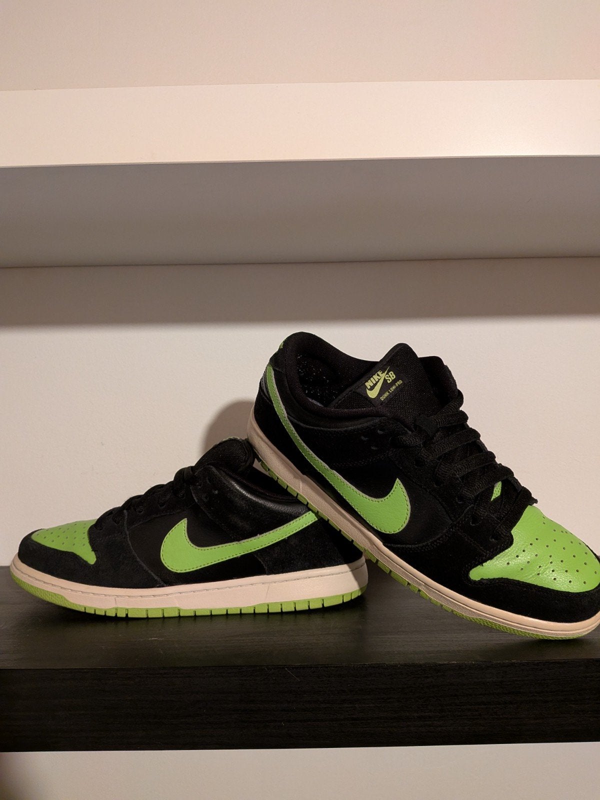 Nike Dunk SB low neon J-pack maat 44, Enlèvement, Baskets