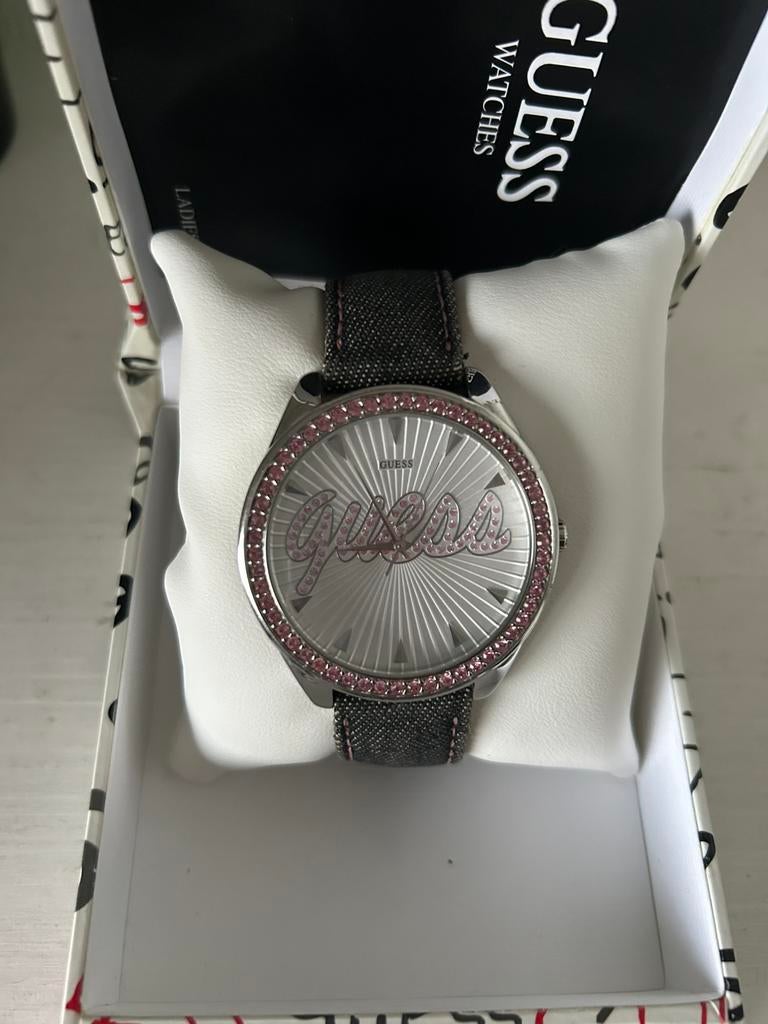 Horloge guess, Ophalen, Zo goed als nieuw, Guess