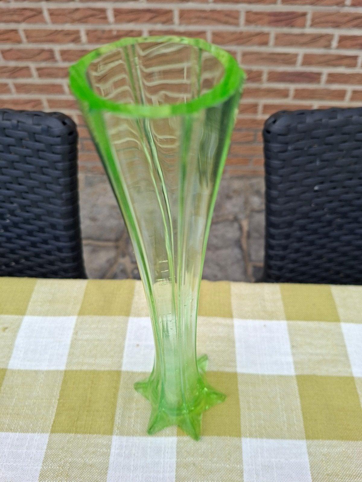 uranium glas vaas, Ophalen