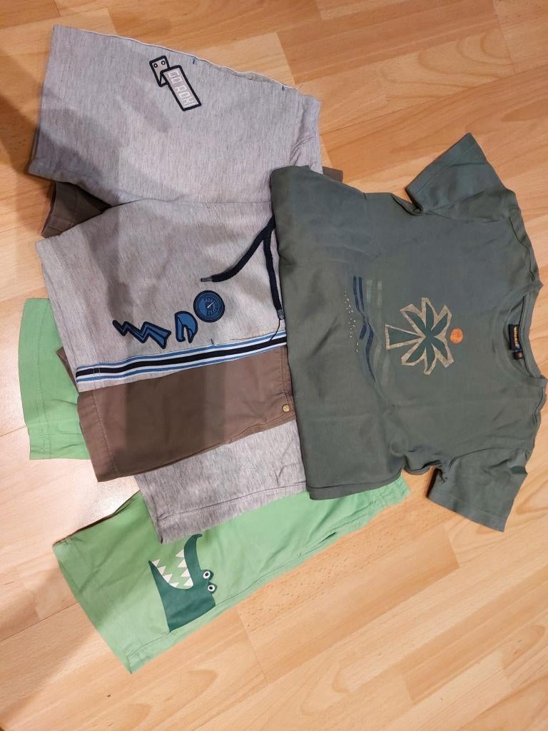 Pakket: 4 korte broeken jongen maat 116 + 1 T-shirt maat 116, Enlèvement, Comme neuf, Garçon, Ensemble