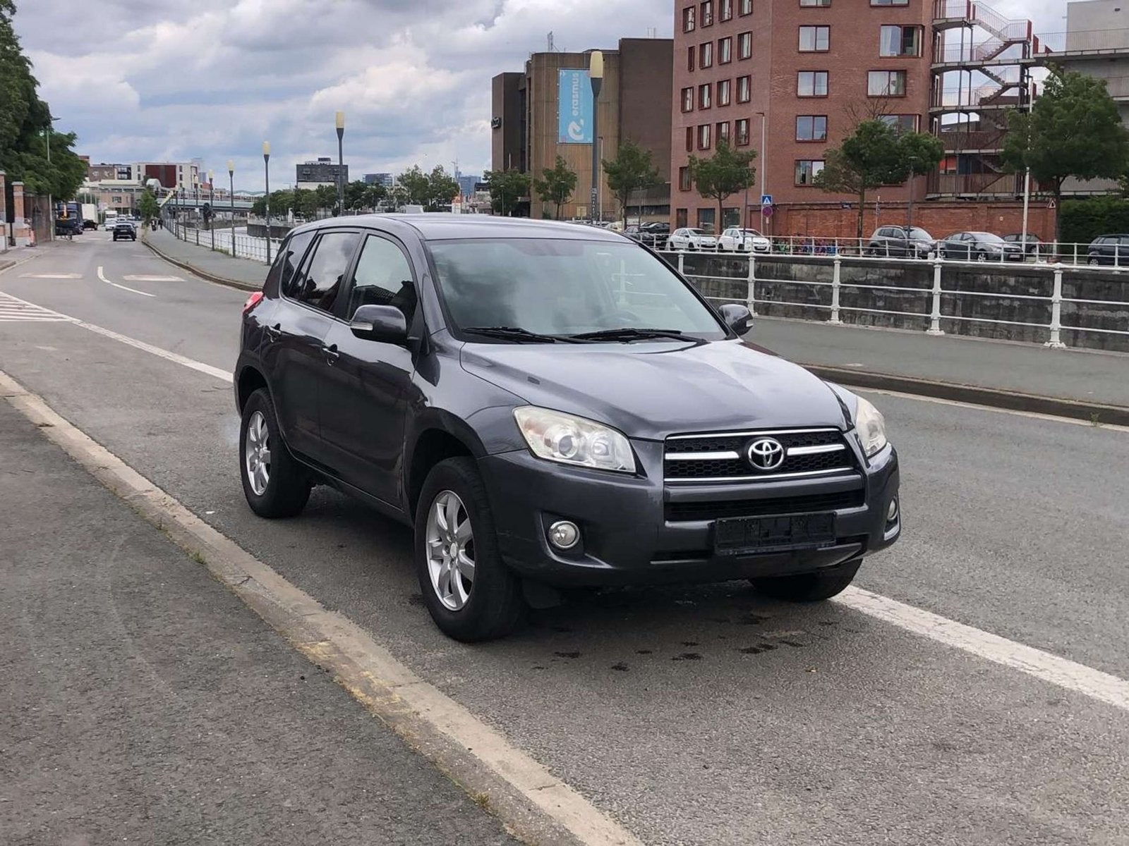 Toyota RAV4 2.2 D-4D 4x4 VIP DPF – EXPORT, Divers, Voitures sans permis & Scooters pour invalides, Comme neuf, Enlèvement