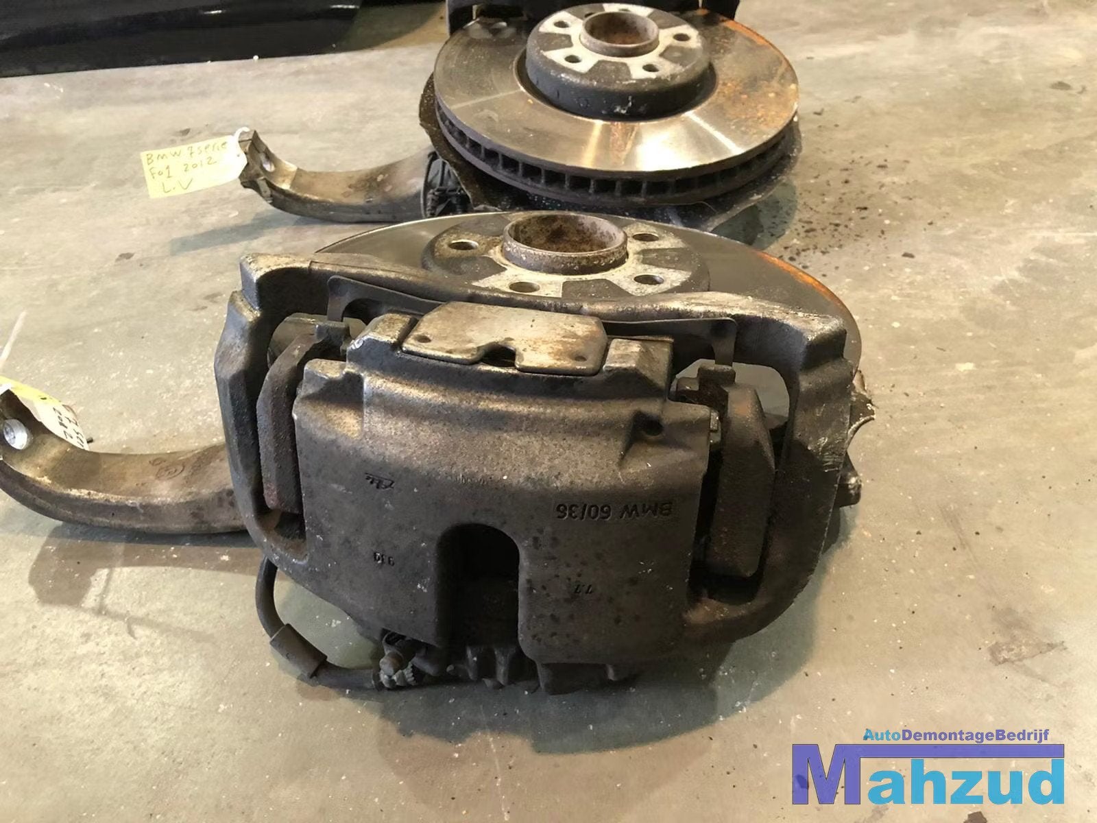 Bmw 7 serie F01 rechter linker voor fusee lager remklauw set, Auto-onderdelen, Petuelring 130
80788  Munich, DE, Gebruikt, Info@bmw.de