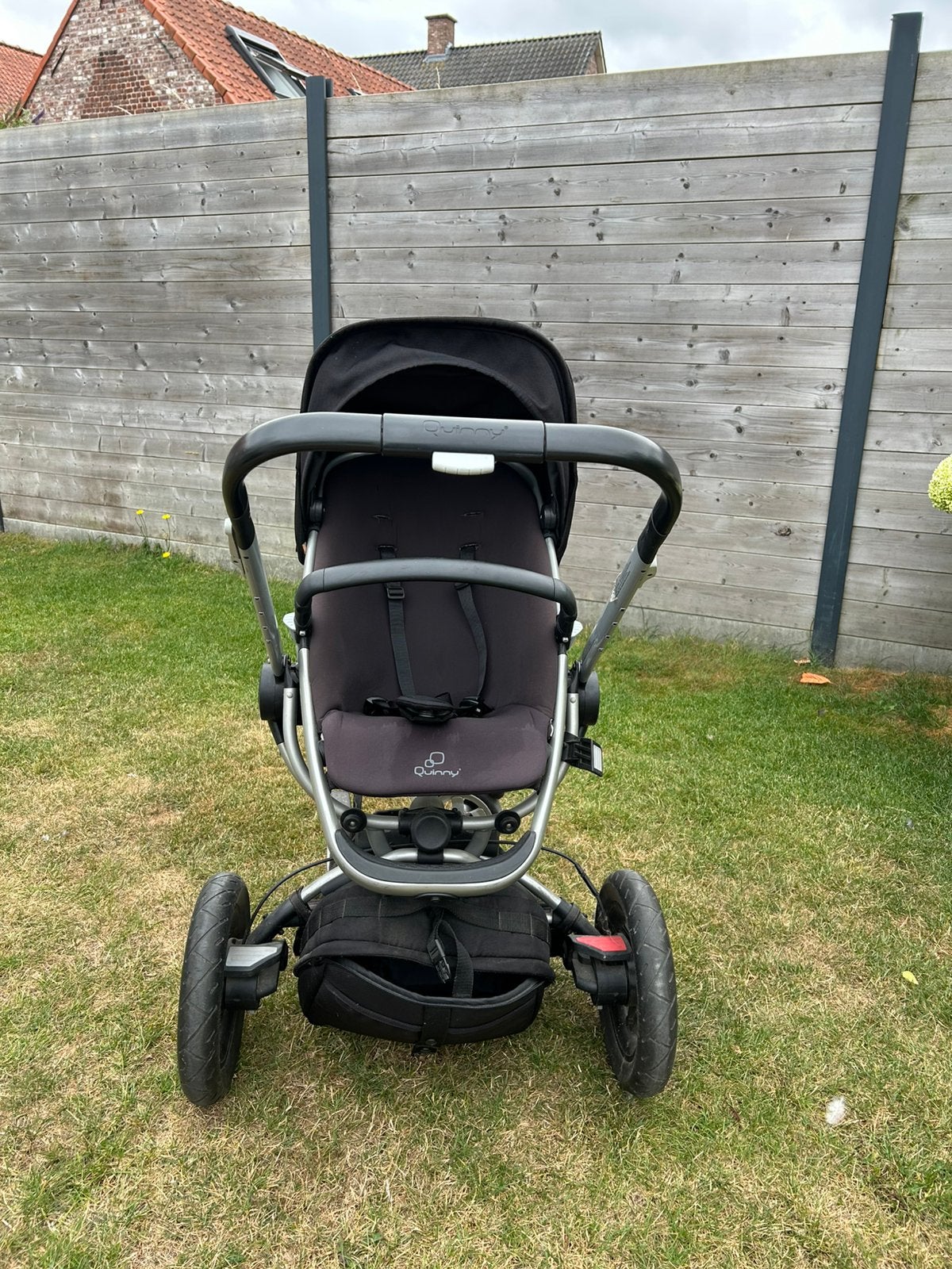 Quinny kinderwagen in goede staat., Gebruikt, Ophalen, Kinderwagen, Verstelbare duwstang