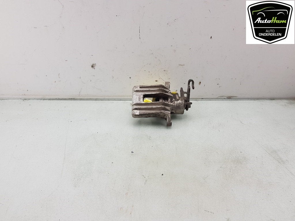 REMKLAUW LINKS ACHTER Seat Ibiza V (KJB) (01-2017/-), Gebruikt, Postoffice@zf.com, Löwentaler Straße 20
88046  Friedrichshafen, DE