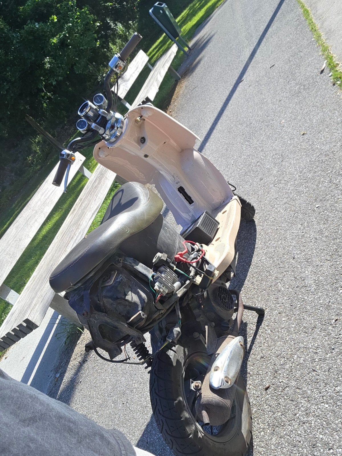 B klasse ruilen voor a klasse voor vriendin, Enlèvement