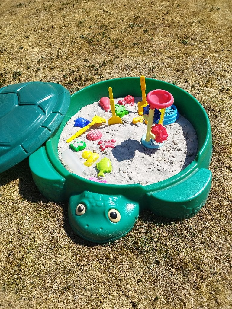 Schildpad zandbak Little Tikes / zwembad inclusief inhoud, Kinderen en Baby's, Ophalen, Zo goed als nieuw