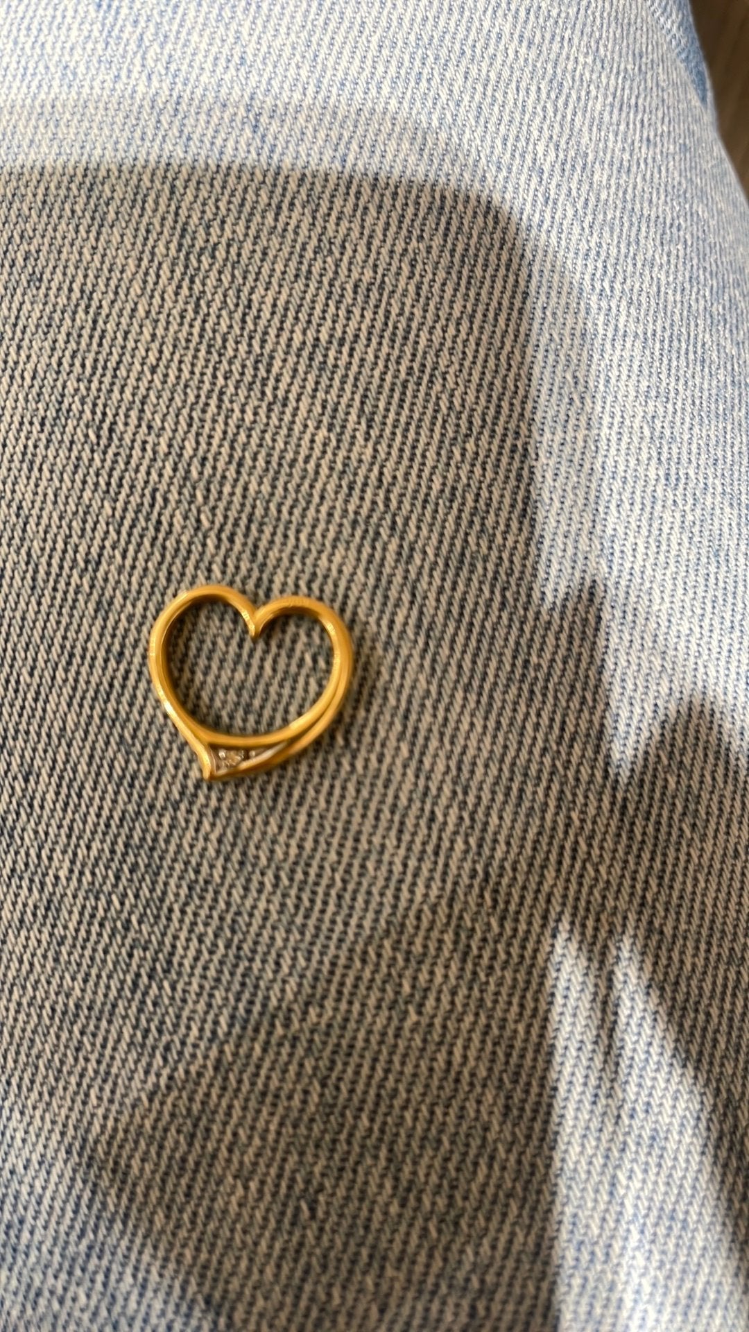 Coeur en or 18 carats brillant, Bijoux, Sacs & Beauté, Jaune, Comme neuf, Or, Avec pierre précieuse