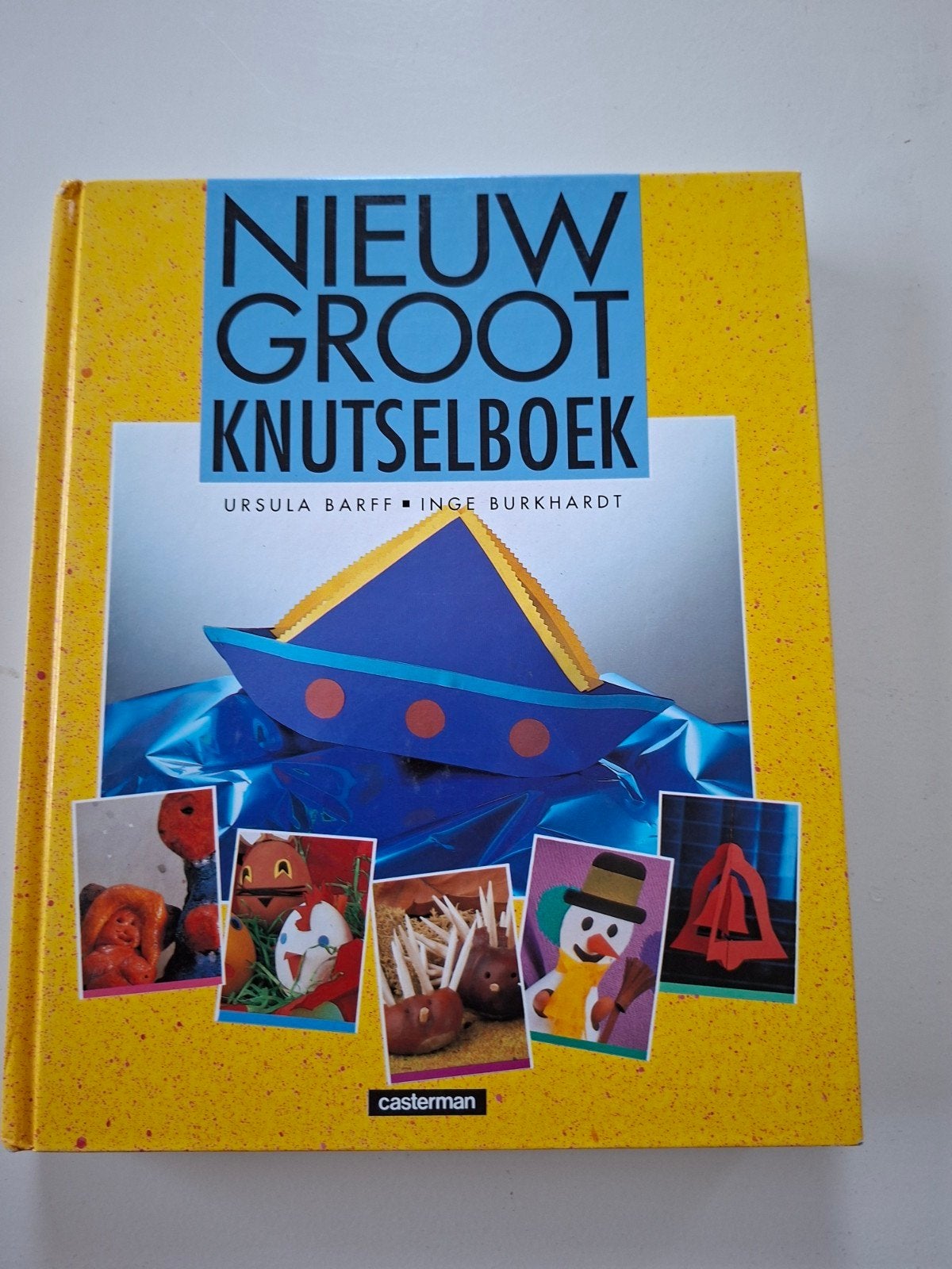 boek : nieuw groot knutselboek, Ophalen of Verzenden, Zo goed als nieuw