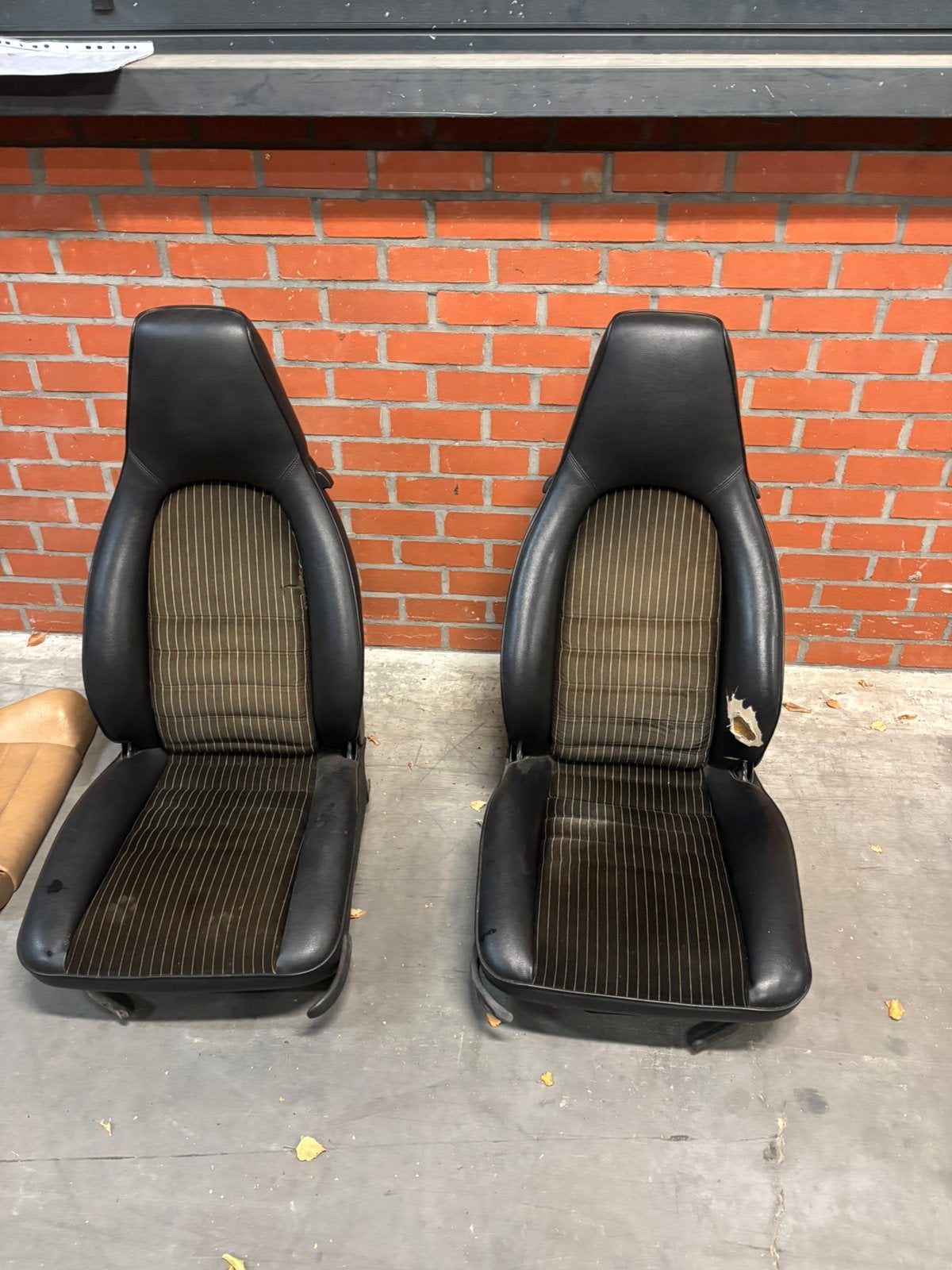 Porsche 911 voorstoelen, Ophalen, Porsche