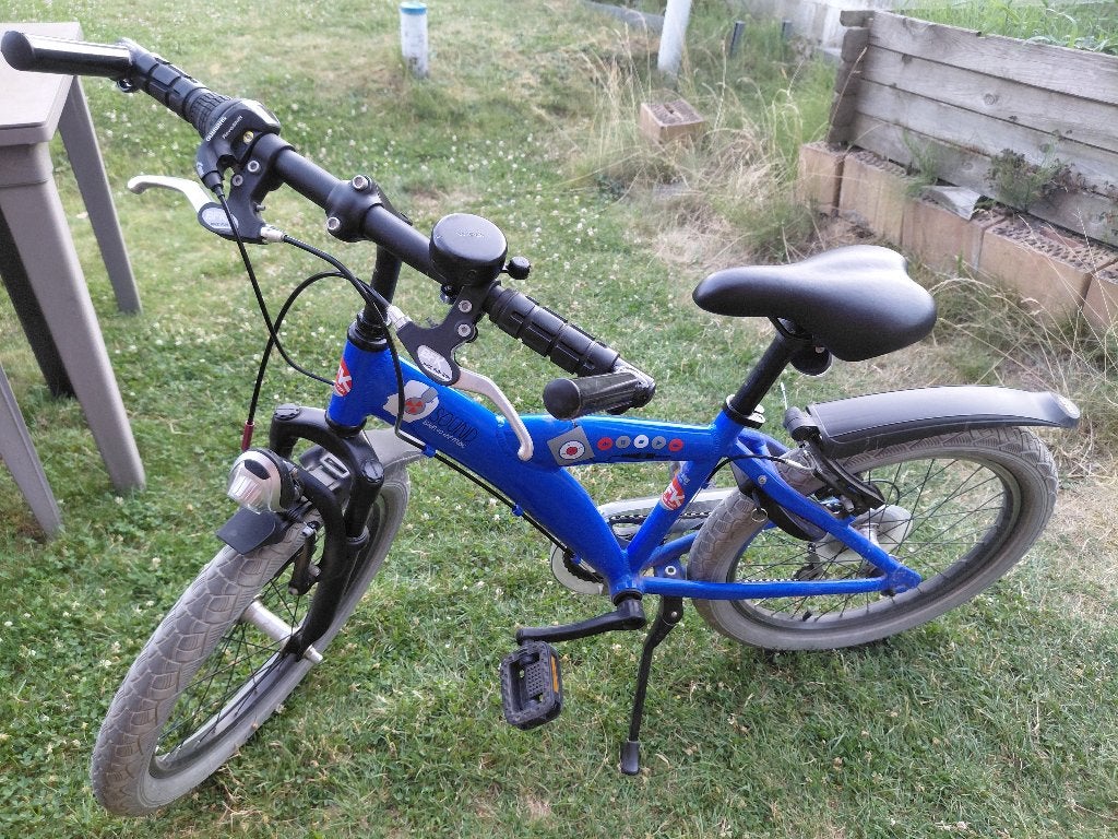 Blauwe 20 inch jongensfiets, Fietsen en Brommers, Ophalen, Gebruikt, Velgrem, Versnellingen