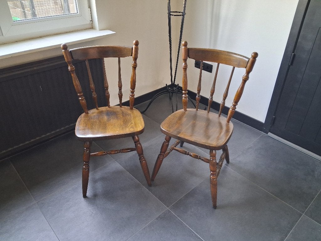 Houten stoelen 2 stuks, Ophalen, Twee, Bruin, Zo goed als nieuw