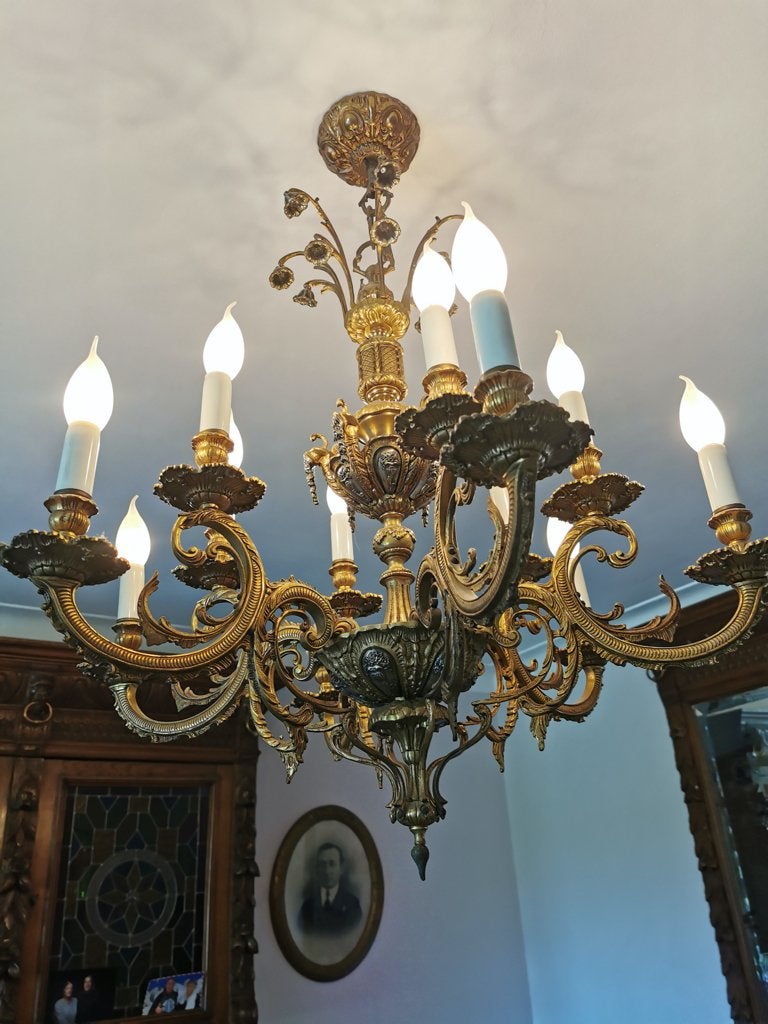 Grote Antieke Bronzen Kasteelkroonluchter (12-armig), Antiek en Kunst, Ophalen