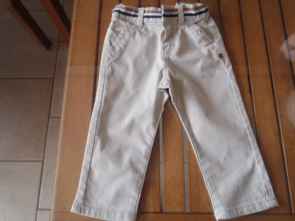 beige broek maat 74, Broekje, Ophalen of Verzenden, Zo goed als nieuw, ObaÏbi