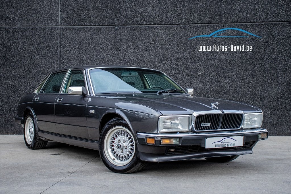 Jaguar 3.6 Sport Sovereign Auto /HISTOIRE/OLDTIMER, Autos, Cuir, Argent ou Gris, Achat, 4 portes