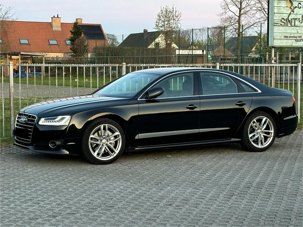 AUDI A8 3.0 QUATTRO 10/2018 1ST EIG DEALER ONDERHOUDEN, Auto's, Automaat, Zwart, Lichtsensor, Particulier