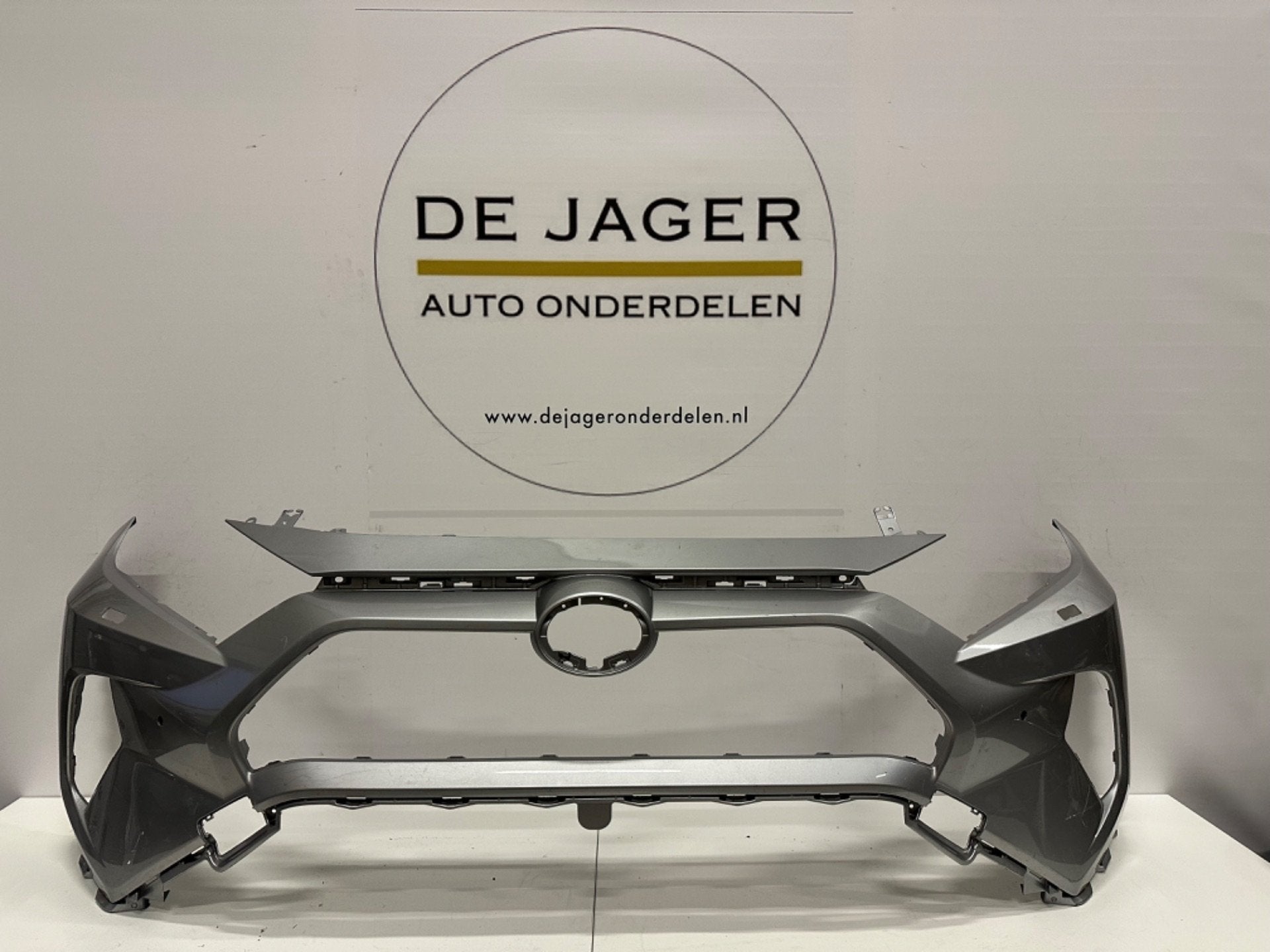 TOYOTA RAV4 V VOORBUMPER BUMPER 52119-42B20, Info@toyota.co.jp, Gebruikt, Voor, Toyota Motor Corporation