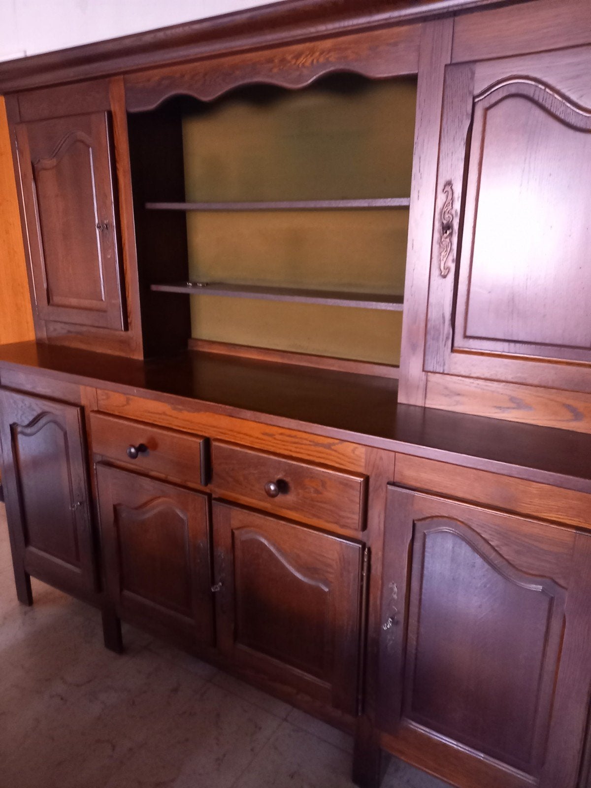 keukentafel met 6 stoelen en kasten, Ophalen