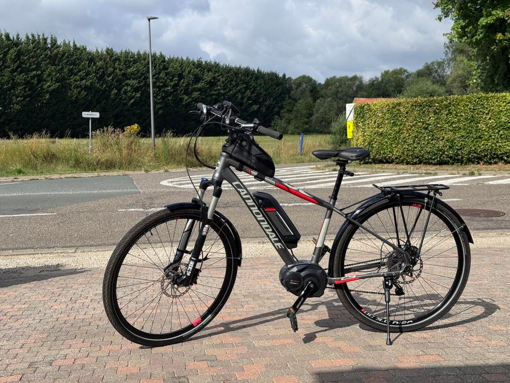 Vélo électrique Canondale taille M, Vélos & Vélomoteurs, Vélos | Femmes | Vélos de sport & de randonnée, Autres marques, 10 à 15 vitesses