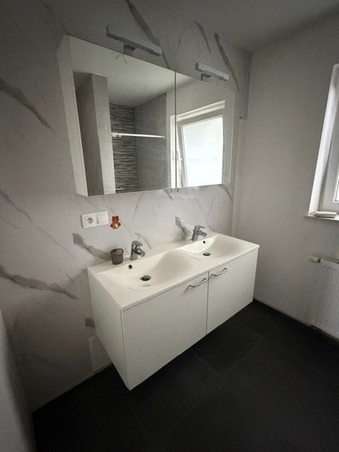 Badkamermeubel met wastafel en spiegelkast + verlichting, Ophalen, Zo goed als nieuw, Overige typen