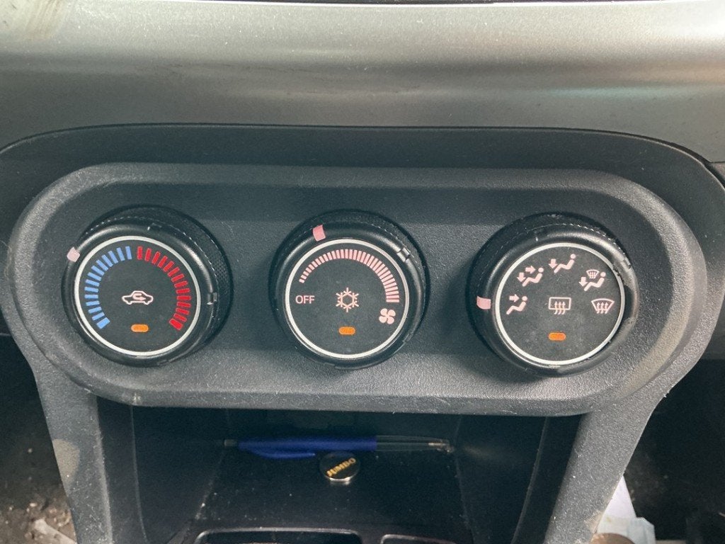 PANNEAU DE COMMANDE CHAUFFAGE CLIMATISATION (|7820A116XA|), Info@mitsubishi-motors.de, MITSUBISHI, Utilisé, Mitsubishi