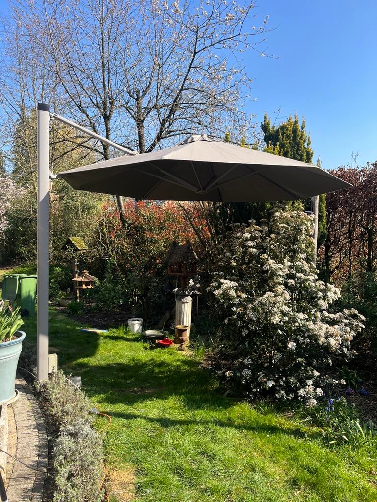 PROSTOR gemotoriseerde parasol te koop, Tuin en Terras, Ophalen, Zo goed als nieuw