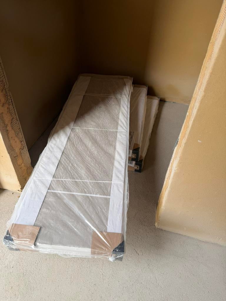 nieuwe Stelrad Planar 8 radiatoren – H0500 T22 – Papyrus wit, Ophalen, Nieuw