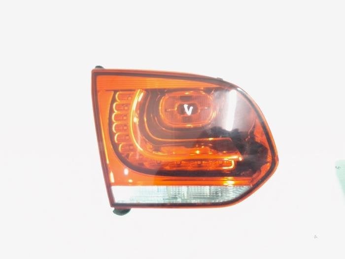 Achterlicht links van een Volkswagen Golf, Gebruikt, -, Volkswagen, -