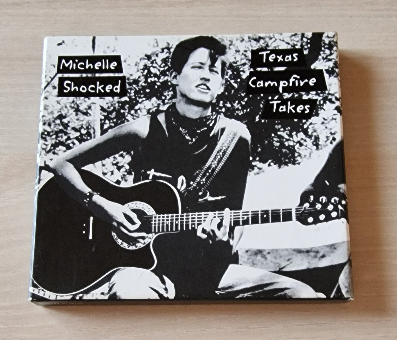 MICHELLE SHOCKED Texas Campfire Takes, Cd's en Dvd's, Cd's | Country en Western, Ophalen of Verzenden, Zo goed als nieuw, Extra's