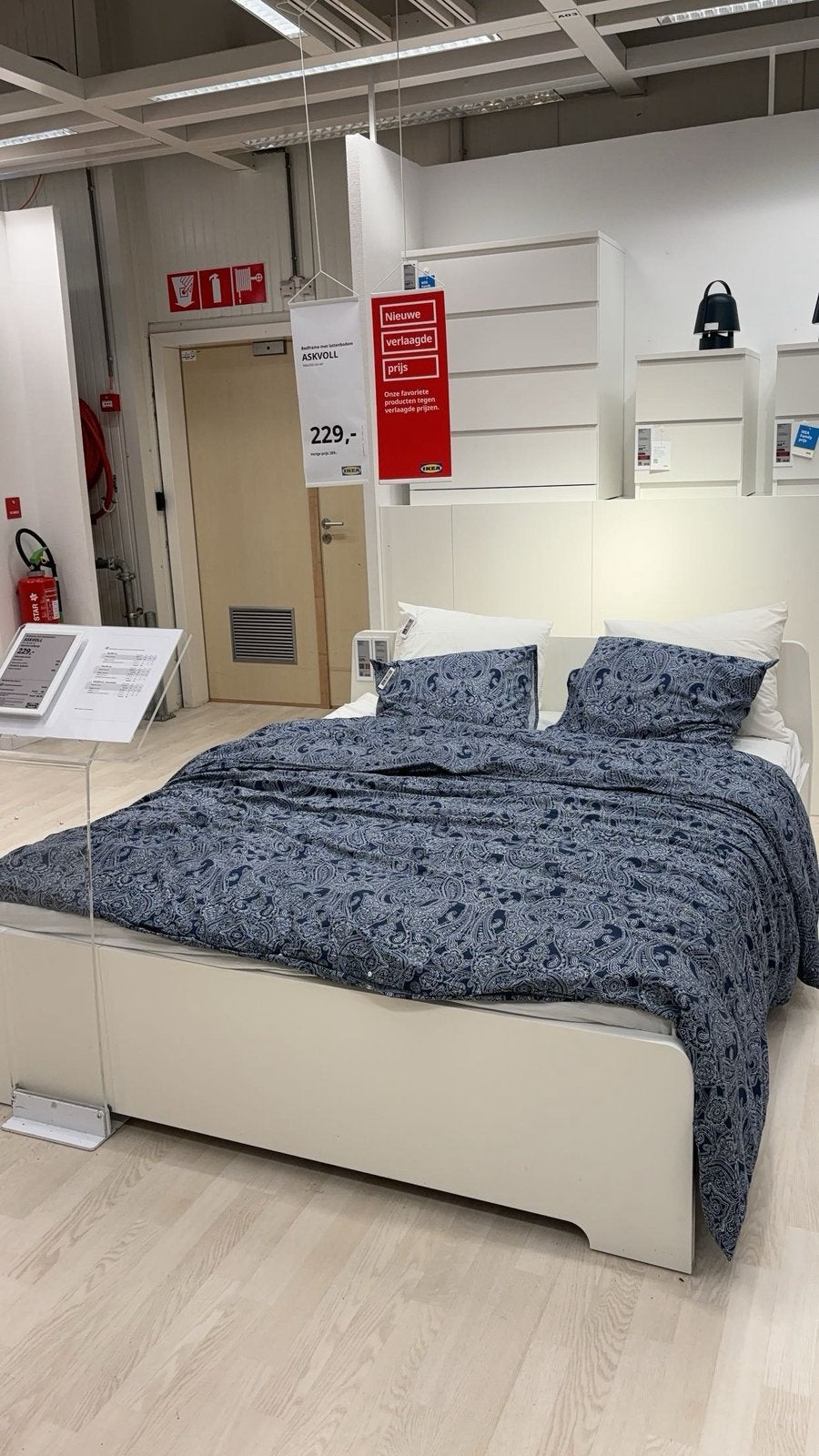 Lit IKEA ASKVOLL + 2 sommiers à lattes LÖNSET, Comme neuf, Enlèvement, 200 cm, Deux personnes