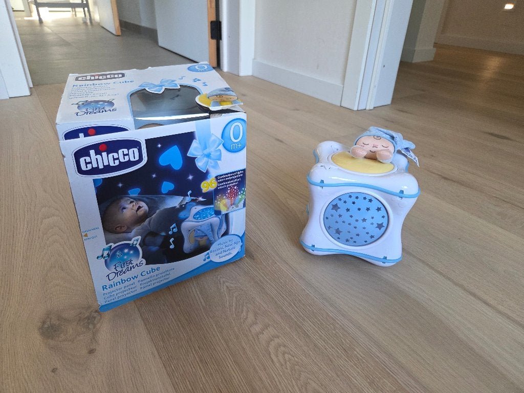 Chicco rainbow cube muziek en projector, Kinderen en Baby's, Ophalen, Overige merken, Zo goed als nieuw, Meerkleurig
