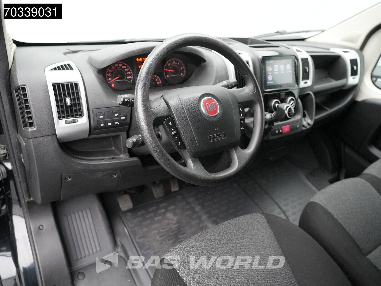 Fiat Ducato 120PK L3H2 Trekhaak Airco Cruise Camera Parkeers, Stof, Gebruikt, Euro 6, 2500 kg