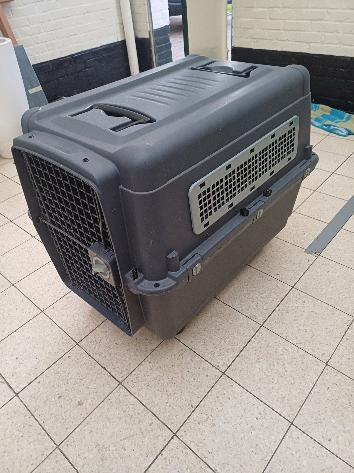 Bench, Dieren en Toebehoren, Ophalen, Zo goed als nieuw