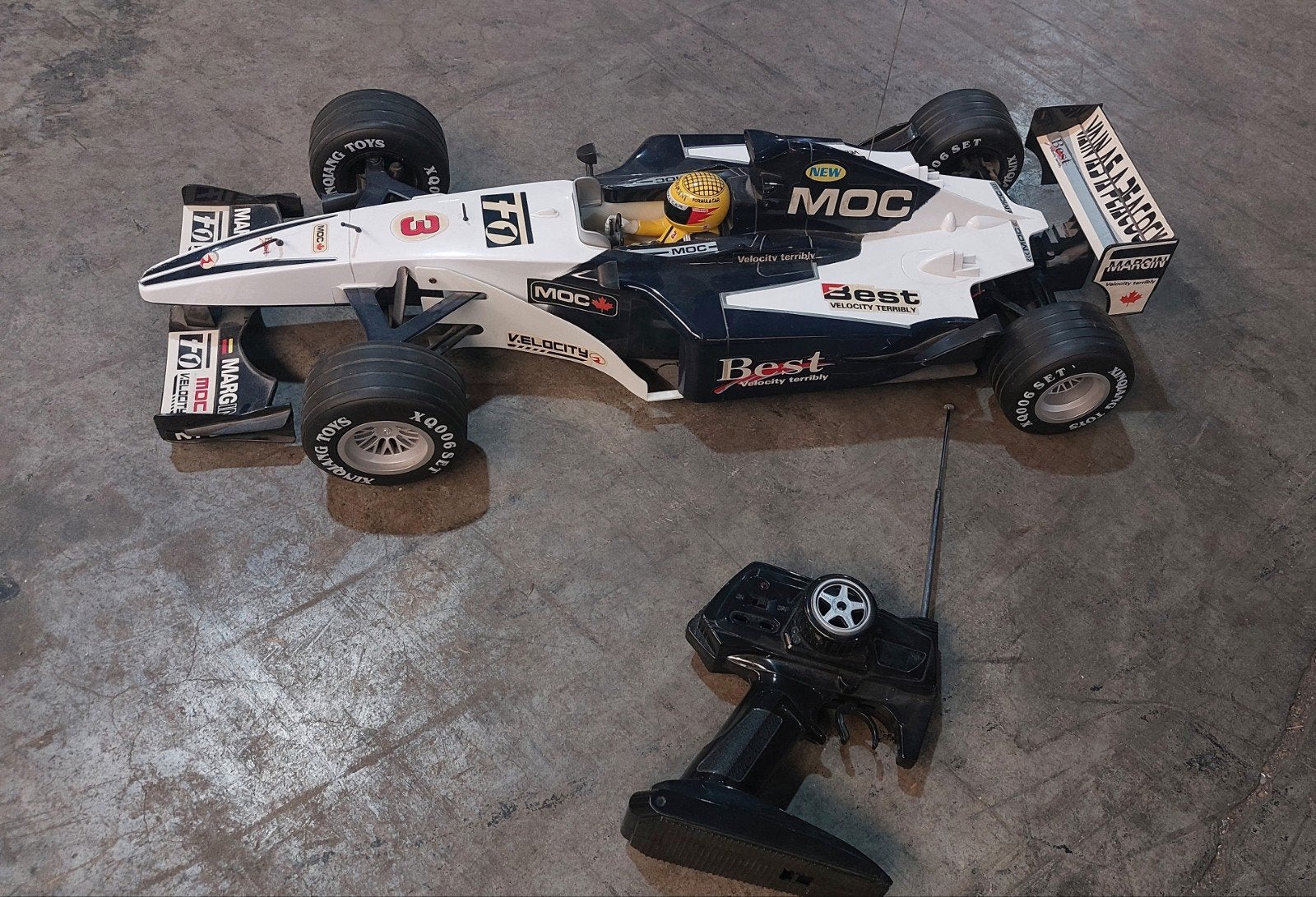 Voiture Formule 1 vintage + télécommande, Enlèvement