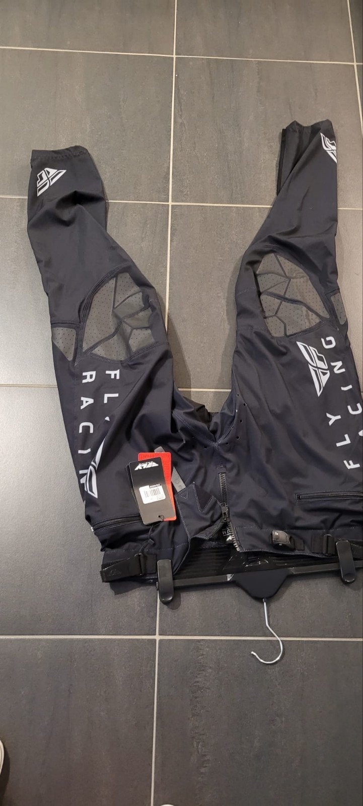 Fly bmx broek  Kenny decade bmx helm, Enlèvement, L