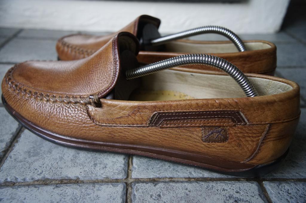 Mocassins Fluchos pointure 45, Vêtements | Hommes, Chaussures, Enlèvement ou Envoi, Espadrilles et Mocassins, Comme neuf, Brun