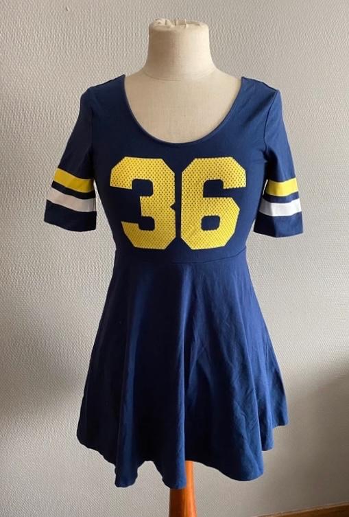 Blauw jurkje H&M maat S, Kleding | Dames, Jurken, H&M, Zo goed als nieuw, Knielengte, Maat 36 (S)