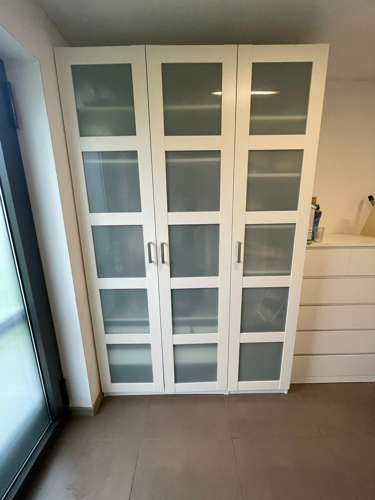Kleerkast ikea, Doe-het-zelf en Bouw, Deuren en Vliegenramen, Ophalen, Gebruikt