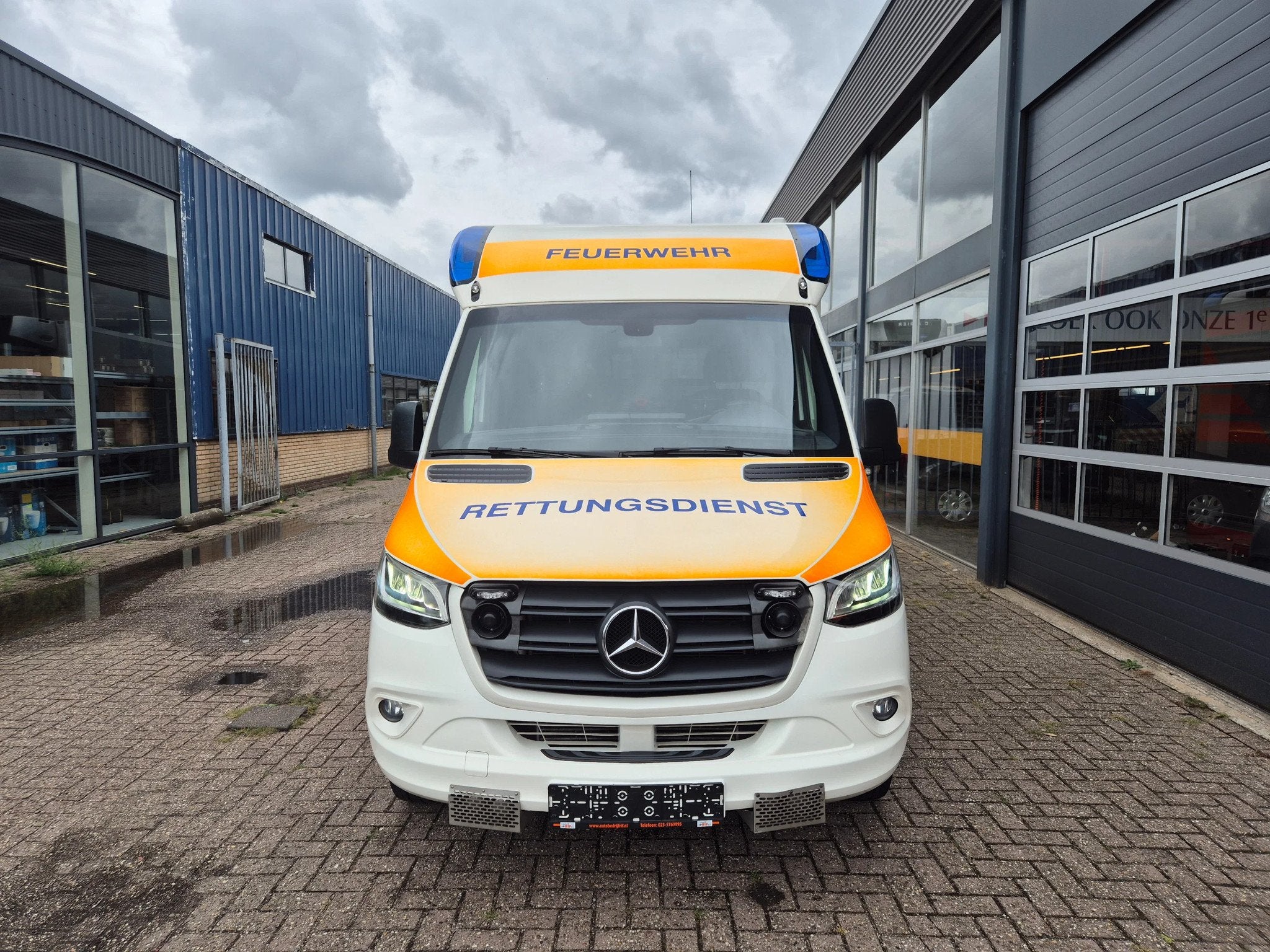 Mercedes-Benz Sprinter 419 CDI/ 3.0 V6/ Complete Ambulance w, Auto's, Automaat, Achterwielaandrijving, Gebruikt, Euro 6