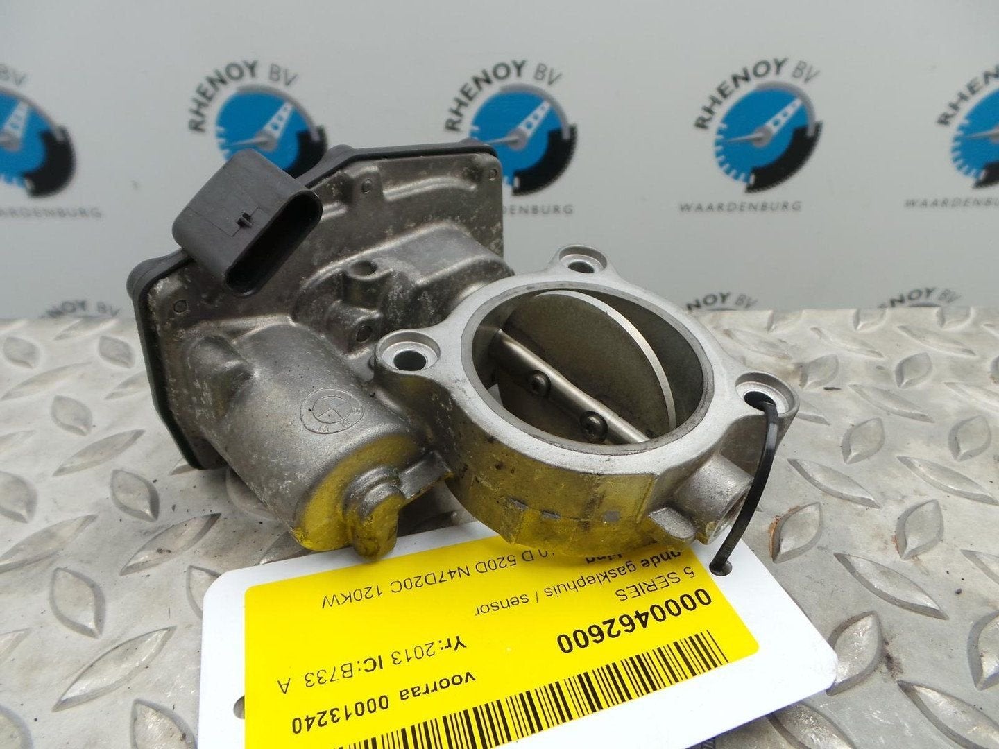BMW 5 SERIES HIGH ECECUTIVE F11 GASKLEPHUIS 2013, Ophalen of Verzenden, Gebruikt, Stiba lid
