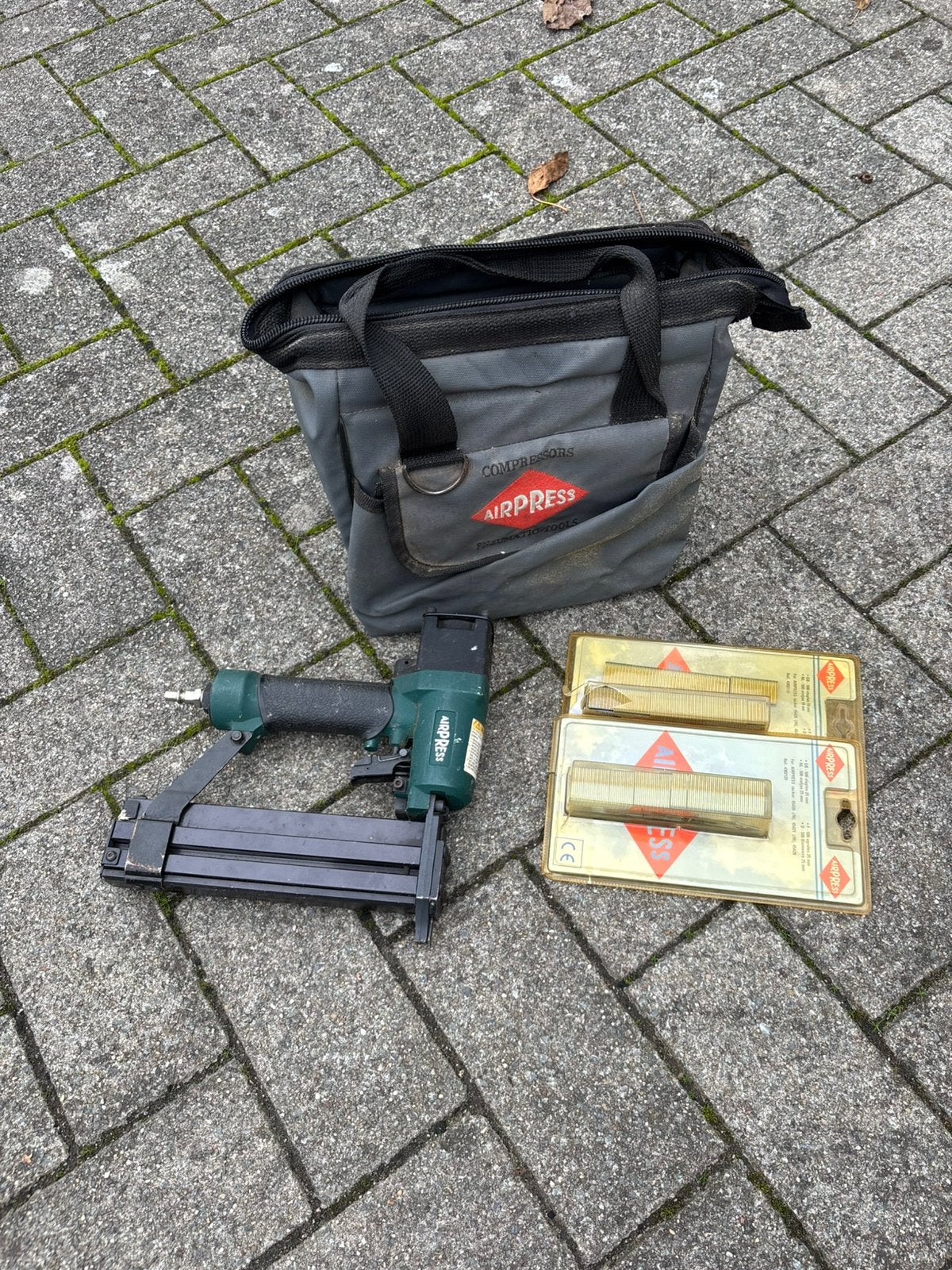 Nietjespistool perslucht, Ophalen of Verzenden, Zo goed als nieuw