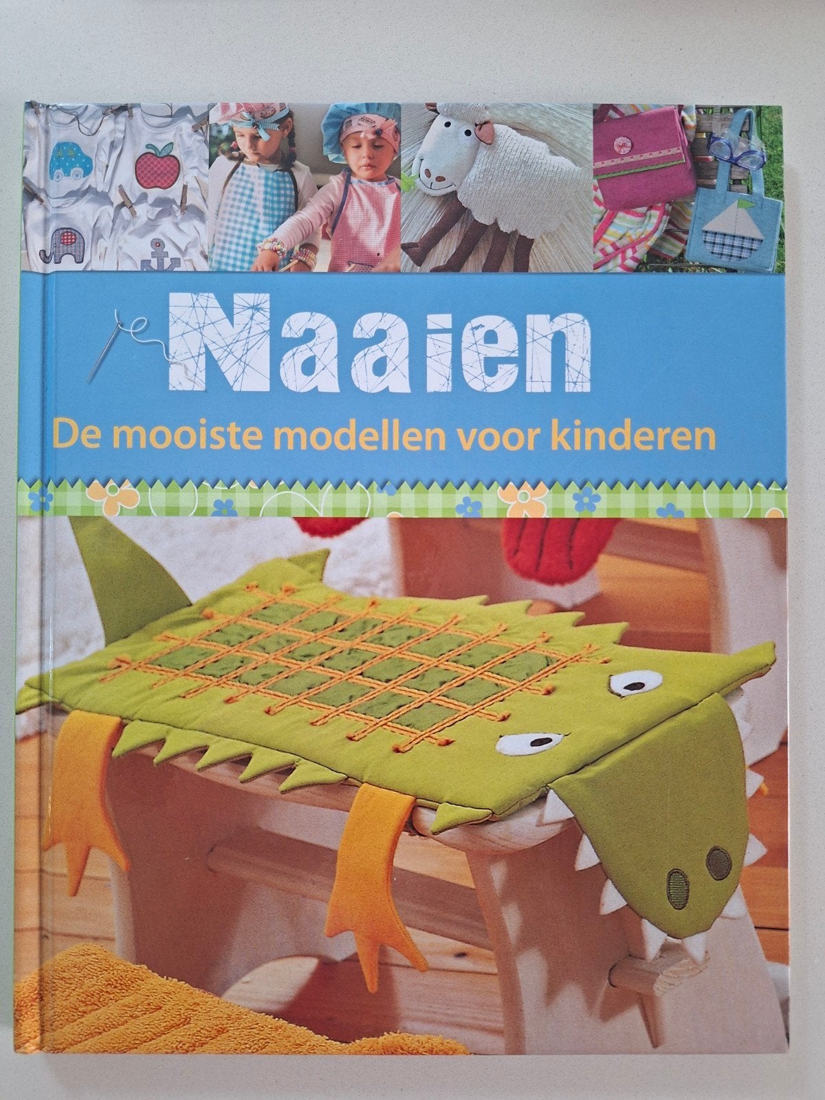 Naaiboeken en breiboeken (12 stuks in totaal, 3Eur/stuk), Hobby en Vrije tijd, Ophalen, Nieuw, Breien, Overige typen